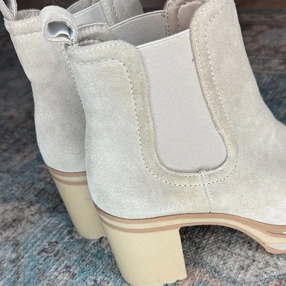 Steve Madden Lexa Cream Neutral Chunky Heeled Bootie 9 - Picture 7 of 14